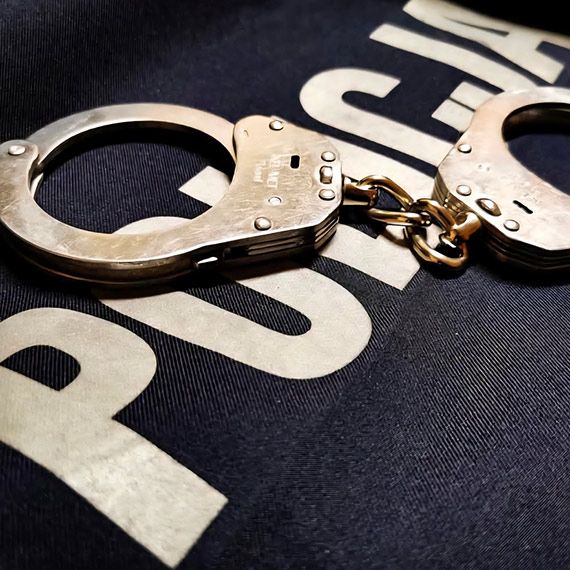 List goczy, 80 gramw amfetaminy i fina w kajdankach