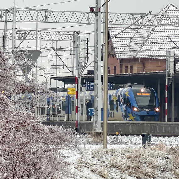 Koniec utrudnie� na kolei. Trakcja elektryczna wr�ci�a na tras� �winouj�cie - Szczecin