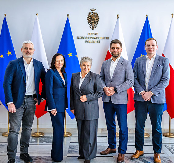 Dyskusja o likwidacji barier dla firm na potrzeby offshore w Polsce. Pomorze Zachodnie sercem nowej energetyki? Wa�ne deklaracje w Senacie o offshore i potencjale regionu