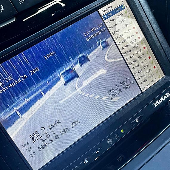 231 km/h na S11. Kierowca t�umaczy�, �e „testowa� samoch�d po serwisie”