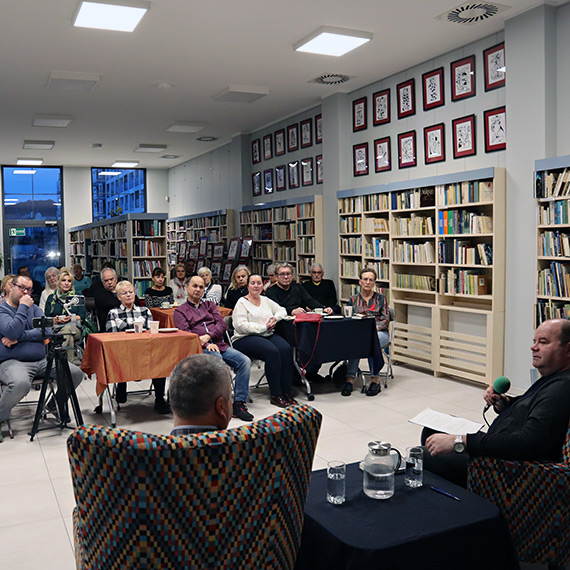 Przygoda, historia i sensacja – czyli spotkanie z Wojciechem Karpowiczem